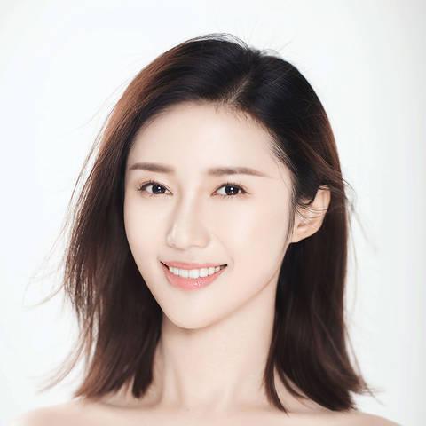 韩与诺   李诗萌