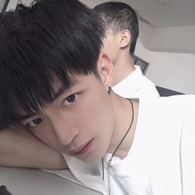 撩妹头像男要想撩妹必须要有个帅气头像才行