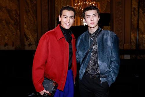 巴黎时装周权志龙退伍后首秀,吴亦凡陈立农同框,陈飞宇灰色寸头