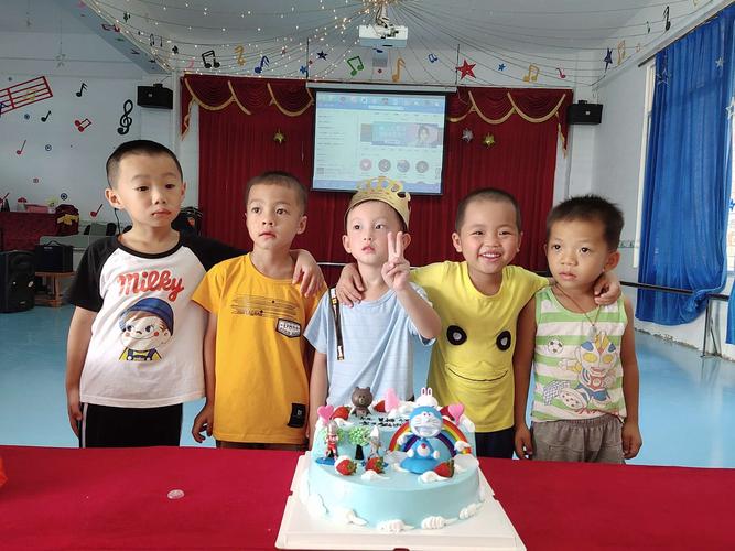 其它 祝梓恒小朋友生日快乐,学习进步,身体健康,快乐成长 写美篇 一起