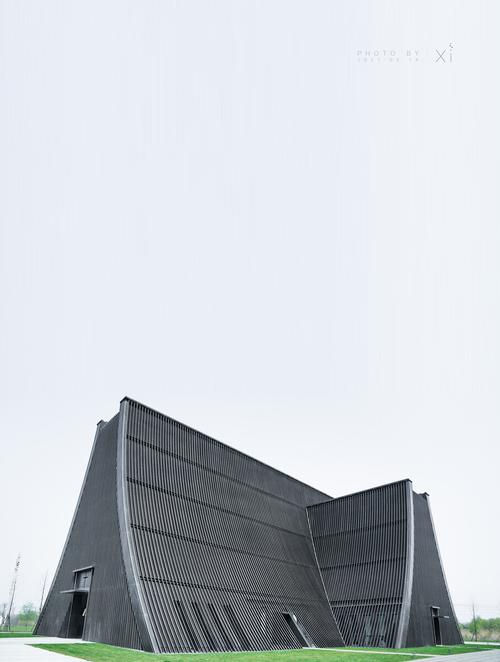 南京江心洲教堂. 建设中的的江心洲小教堂,被抖音带火了.