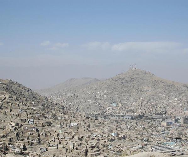 阿富汗首都喀布尔,饱受战争创伤,依旧活在当下