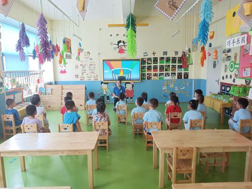 仕和幼儿园小一班充实而难忘的一天