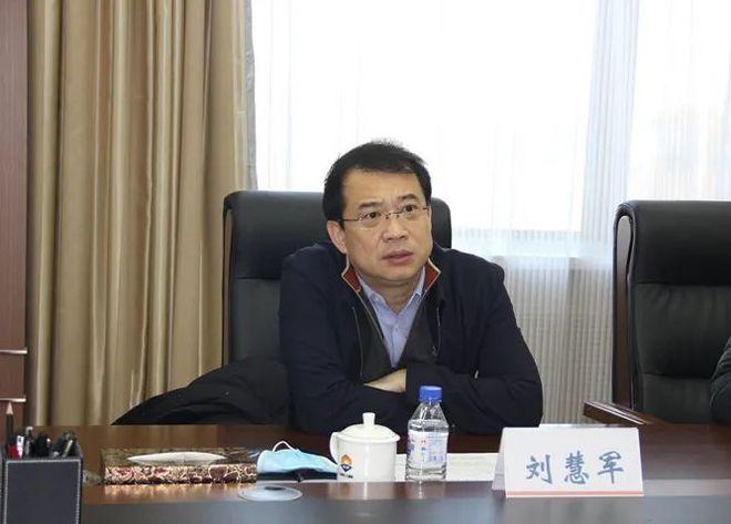 12月21日,吉林市政协党组副书记,市精细化工产业链链长刘慧军一行到