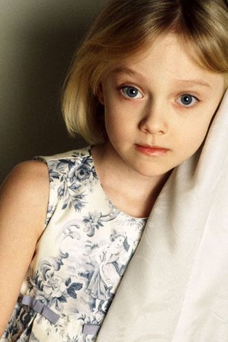 达科塔·范宁 dakota fanning