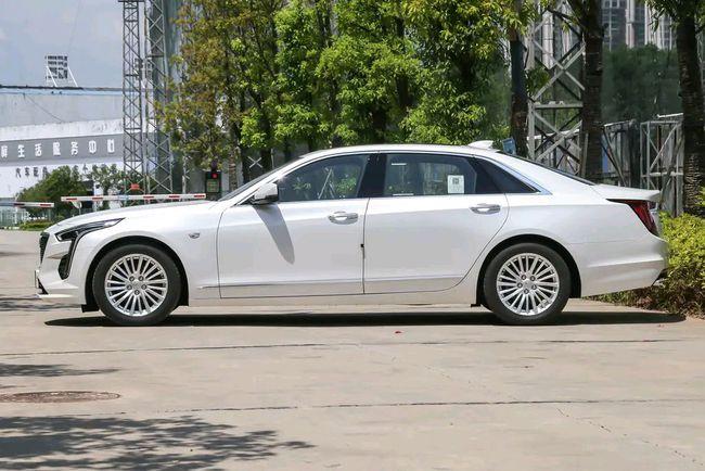 新车上市售3997万起2022款凯迪拉克ct620t10at动力组合