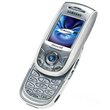  p> a href="#" data-lemmaid="6176519">三星sgh-e808 /a>于2004年08