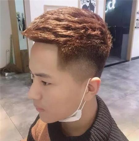 undercut男生发型侧削发型图片