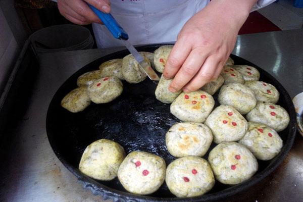 安顺清明特色饮食——清明粑