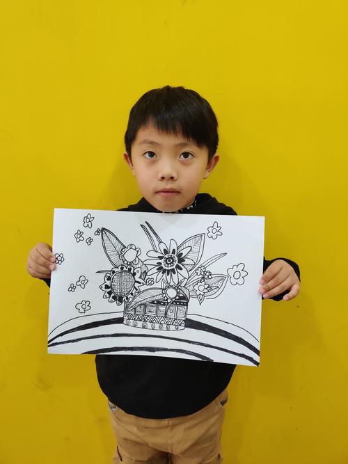 《花篮》艺多多艺术周日线描班