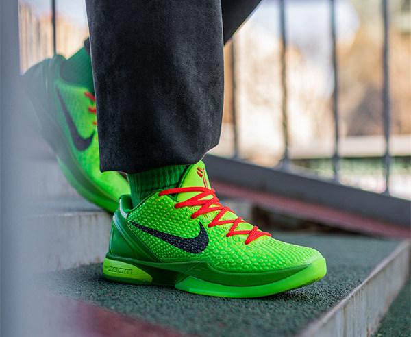 nike耐克kobe6protro科比6代复刻青蜂侠配色球鞋开箱上脚测评