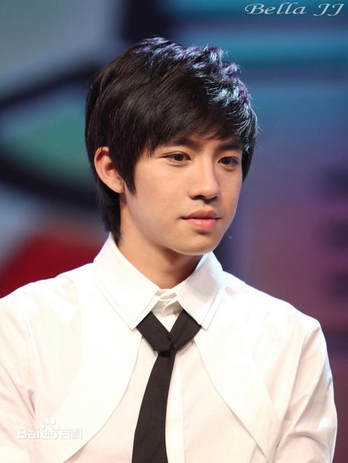 俞灏明被烧伤前后对比图片,俞灏明晒真实素颜照惹哭粉丝