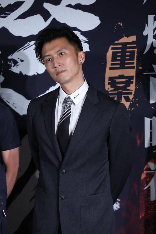 陈木胜导演遗作首映谢霆锋强忍泪水成龙大哥助阵秦岚亮相