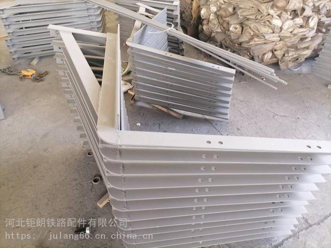 黑龙吊围栏安装铁路桥敦吊围栏高铁吊篮围栏