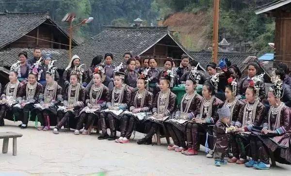 占里侗寨每户人家只生一男一女的秘密