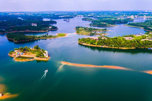 成都龙泉湖-唐健-摄