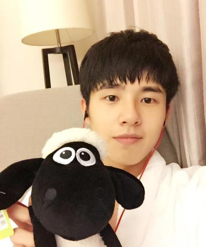 从易烊千玺,刘昊然,张子枫,周冬雨身上看到了中国电影