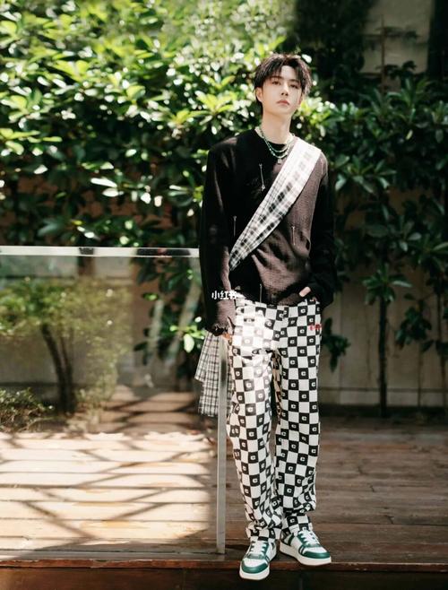 超酷拽!请多拍全身照!呜呜呜呜呜#王一博