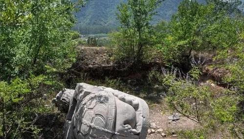 村民挖开胤礽之墓,女尸身上一个变化吓到村民,专家给出科学解释