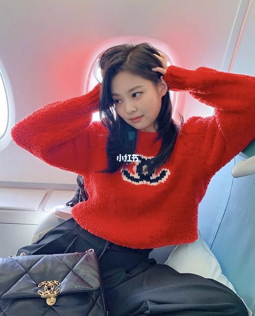 jennie |壁纸头像|今日份红色妮妮_jennie_壁纸_头像