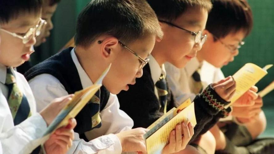 孩子高度近视,是被绝大部分家长拖出来的!