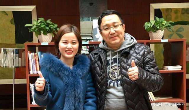 演员句号:再婚娶小11岁妻子"丫蛋",让丧子的岳父母晚年不流泪