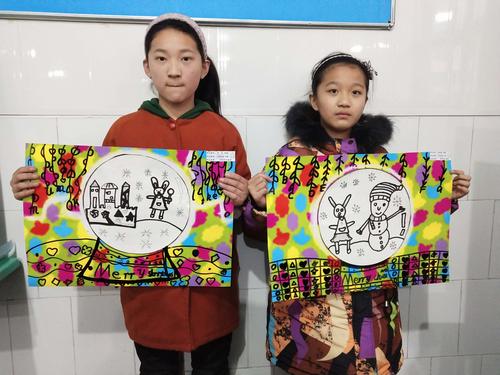 外国语小学二三年级美术作品:卡美纸画《神奇的水晶球