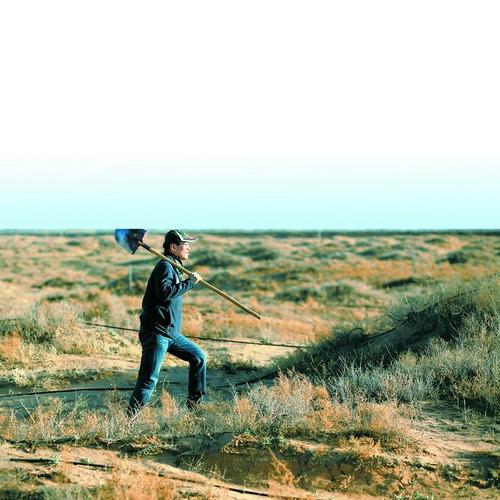 儒圆人物——吴向荣"不仅要种树,更要植心"