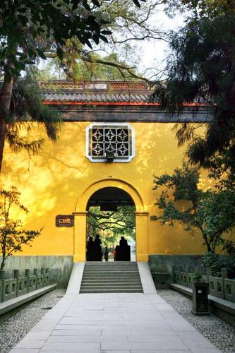 灵隐寺介绍的内容是什么?,杭州灵隐寺简介