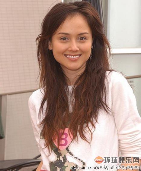 前亚姐韩君婷整容像外星人 她到底经历了什么?