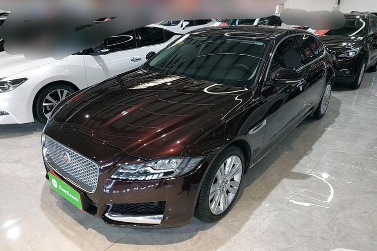 捷豹xfl 2017款 xfl 3.0 sc 340ps 奢华版