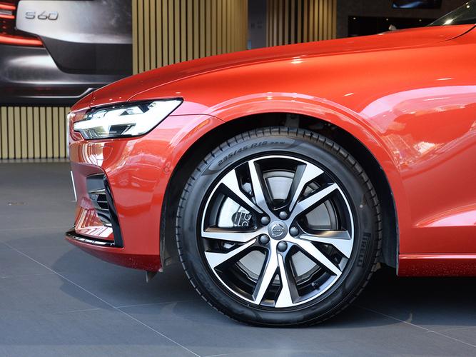 提示:支持键盘翻页 ←左 右→             沃尔沃s602020款 t5 智雅