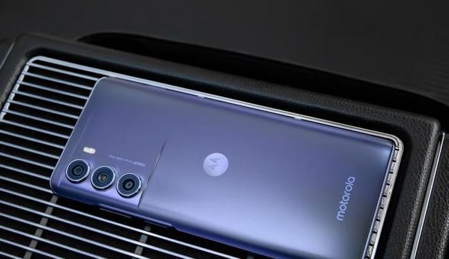 不吹不黑小米11pro对比摩托罗拉edgex30谁更值得买