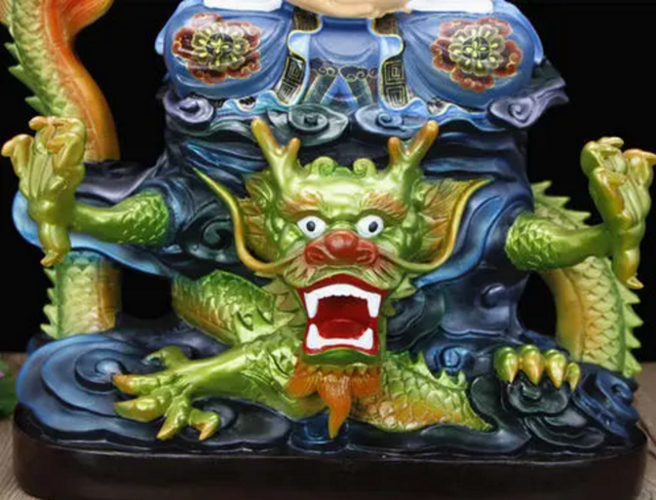 灵宝天尊:夔kuí 牛(五彩神牛)