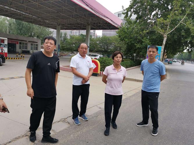 【创城攻坚】县委常委,宣传部长李慧芳主持召开便民市场协调推进会