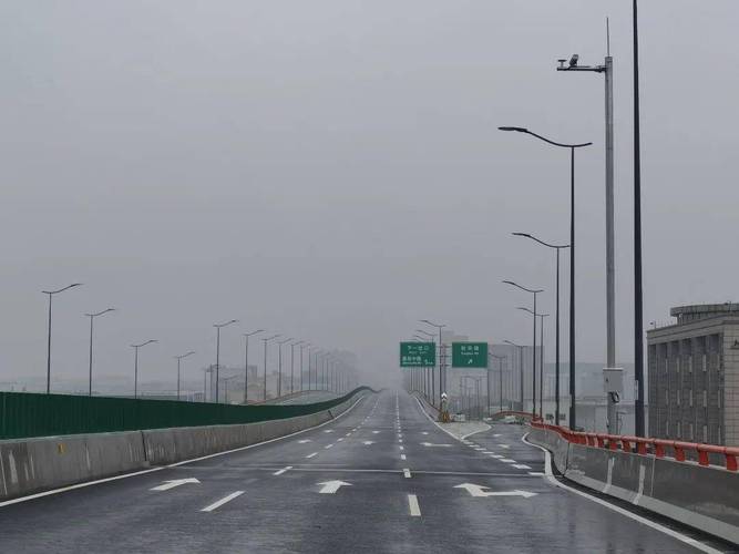 崧泽高架路主线开通公告