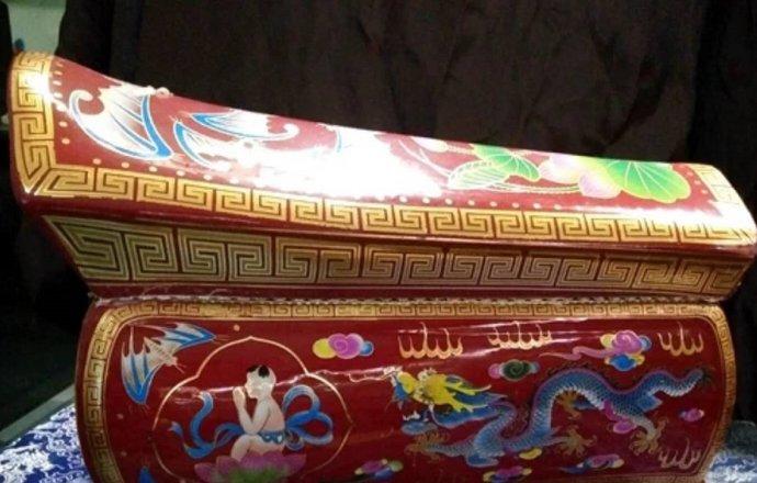 景德镇陶瓷百岁屋殡葬用品骨灰盒祭红釉龙凤长棺祭祀颜色棺材多