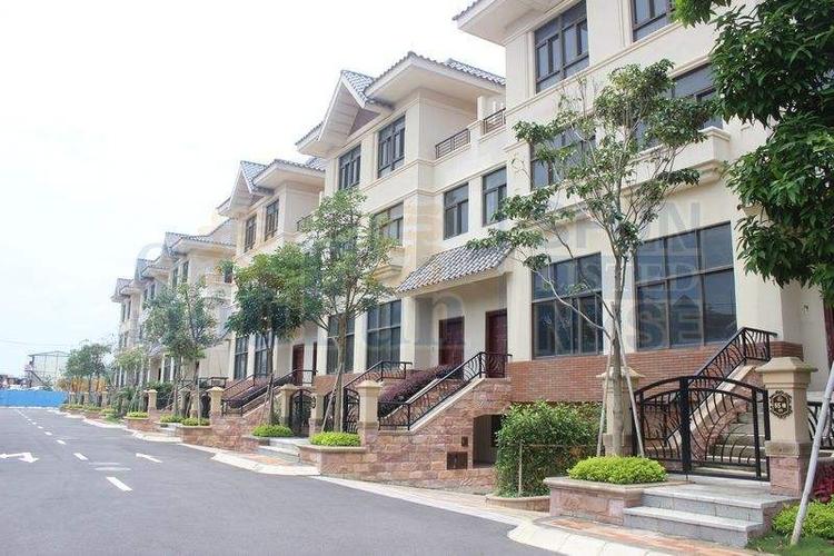 新闻资讯 楼盘动态 浙江 嘉兴 南湖区 > 南湖区别墅尊贵丽景家园独家