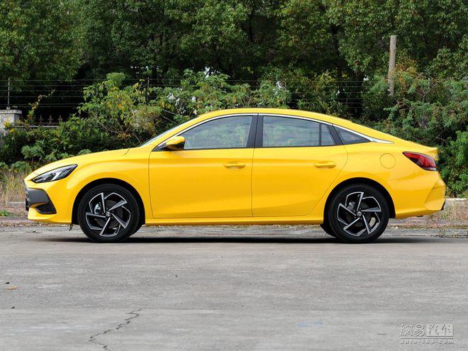 成都上汽名爵5全系最低价格降价促销中