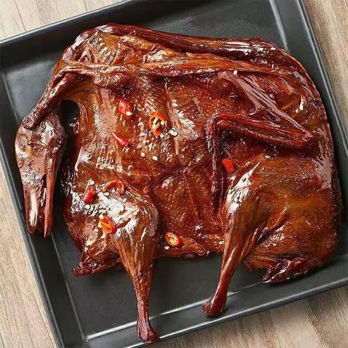 湖南酱板鸭正宗湖南特产香特辣小吃零食益阳长沙常德酱板鸭肉风干