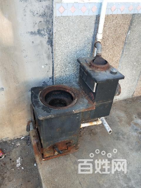 二手暖气炉子转让