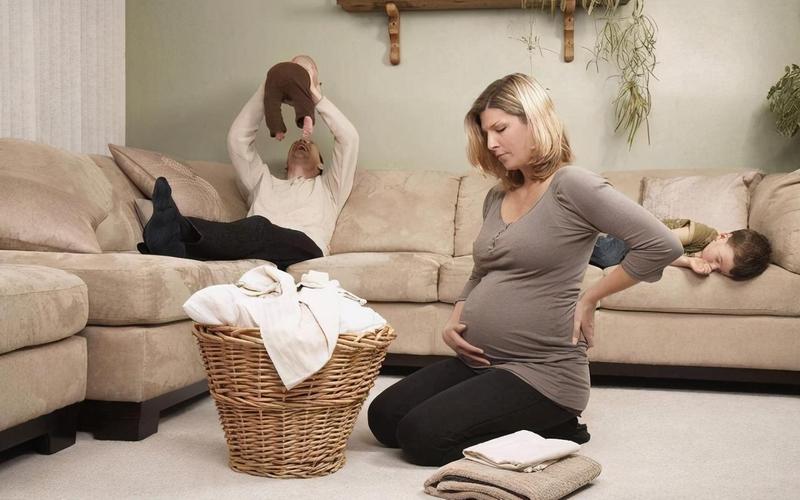 孕妇经常做的这些动作很可能会"伤胎",为了胎儿好,要赶紧改正