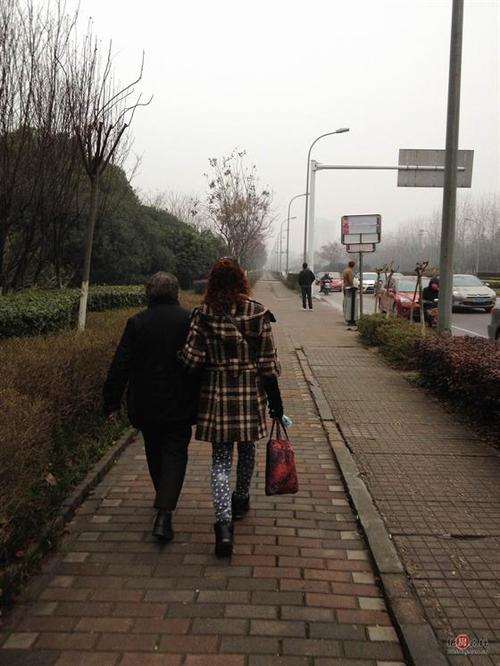 全民街拍秀 (更新拉,黑衣神秘女子)也来捧个场,街拍,那些消魂的背影