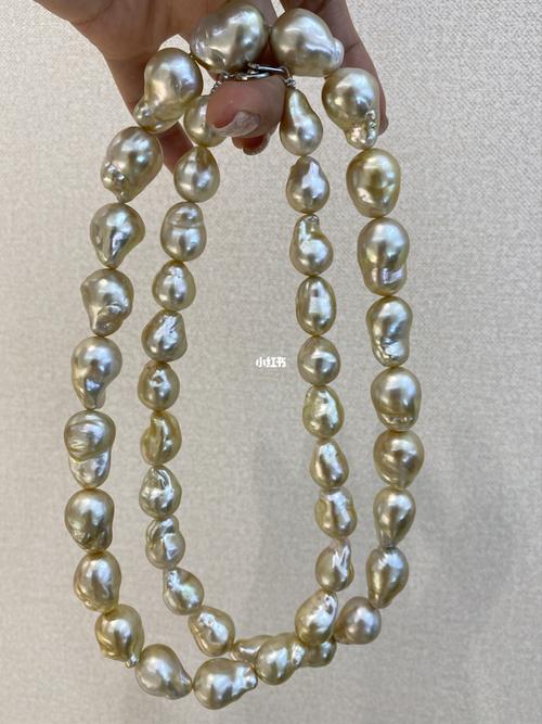 12-15mm澳白|金珠巴洛克珍珠项链佩戴参考00_珍珠项链_巴洛克_配饰
