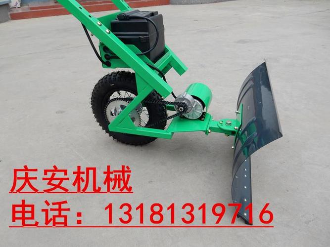 电动推铲机适合大型粮食加工企业粮食摊铺晾晒的收集和铲推工作和