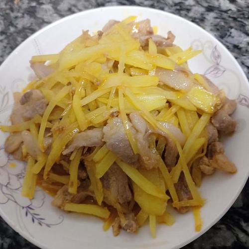 土豆丝炒肉,快手下饭菜