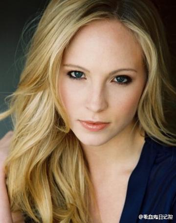 这样的坎迪丝·阿科拉 candice accola,少了剧中的强势与控制,是不是