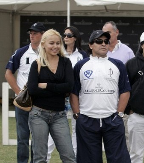 3:奥耶达2007年, 婉达·娜拉的妹妹扎伊拉·娜拉被爆与马拉多纳再世