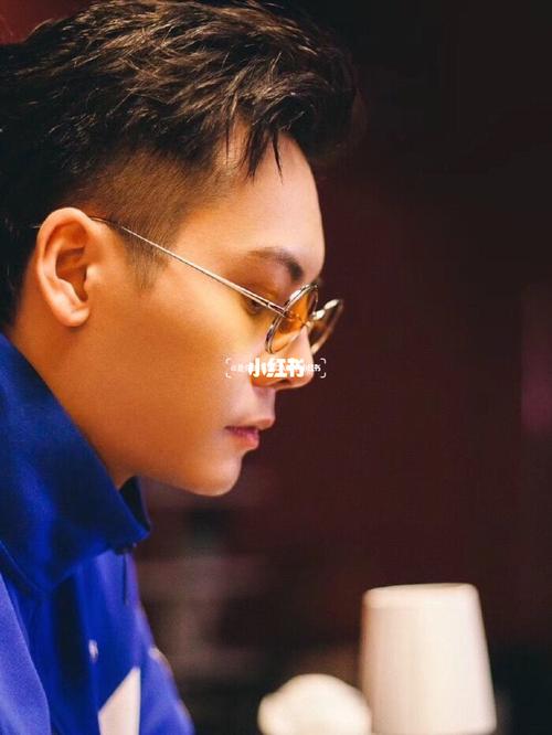陈伟霆 最帅侧脸90_陈伟霆_壁纸_全能艺人陈伟霆_娱乐_明星娱乐资讯