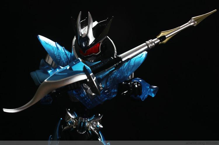 进化版 铠甲勇士茨纳米